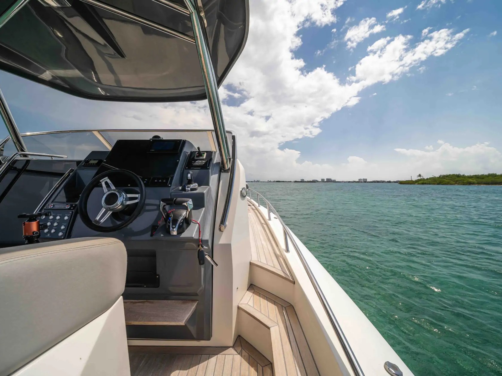 44′ Capelli guests onboard Miami