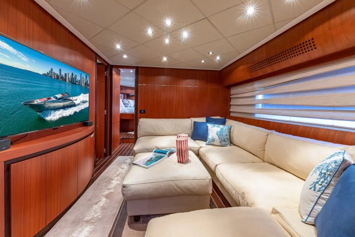 90' Pershing - Yacht Rental in Miami, Florida