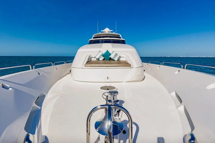 94' Lazzara - Yacht Rental in St. Petersburg, Florida