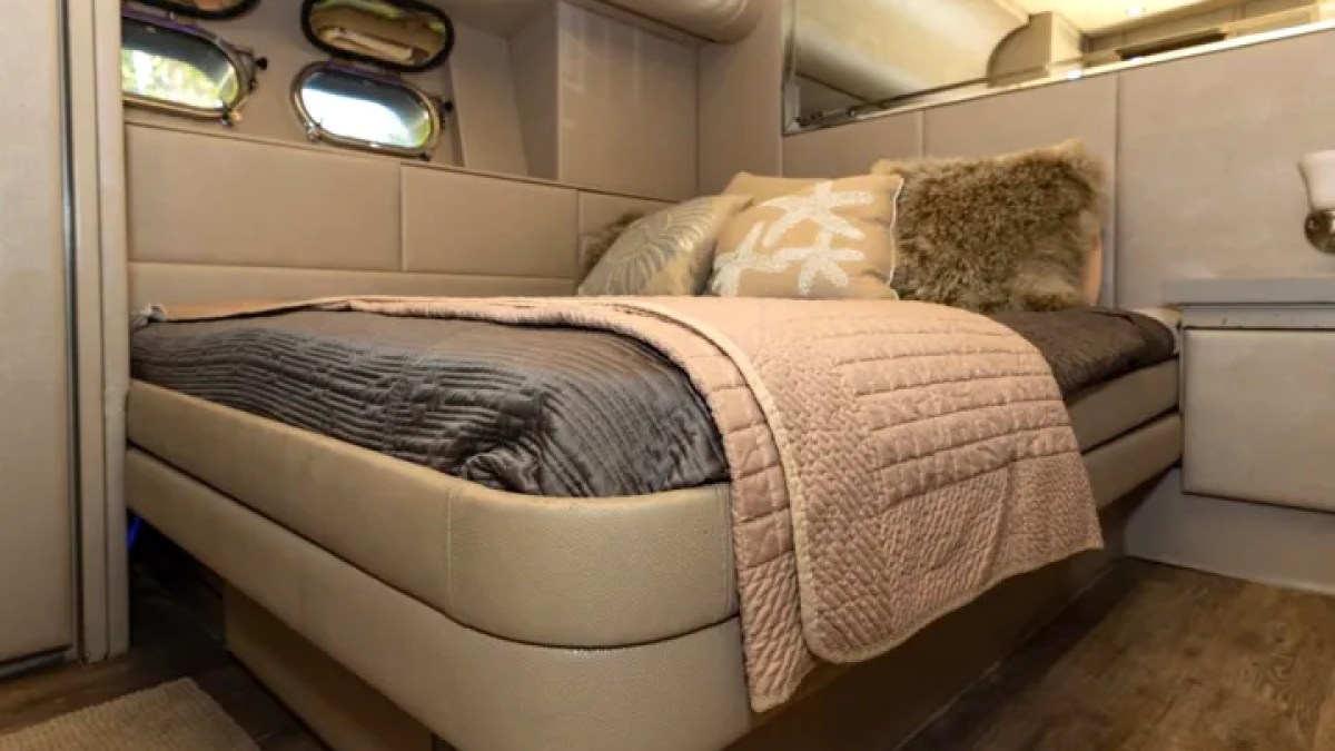 Master stateroom on 94′ Leopard Miami