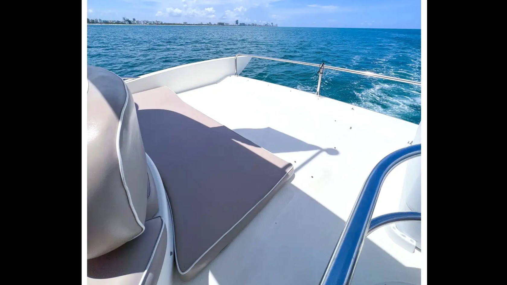 50' Azimut - Yacht Rental in Hollywood, Florida