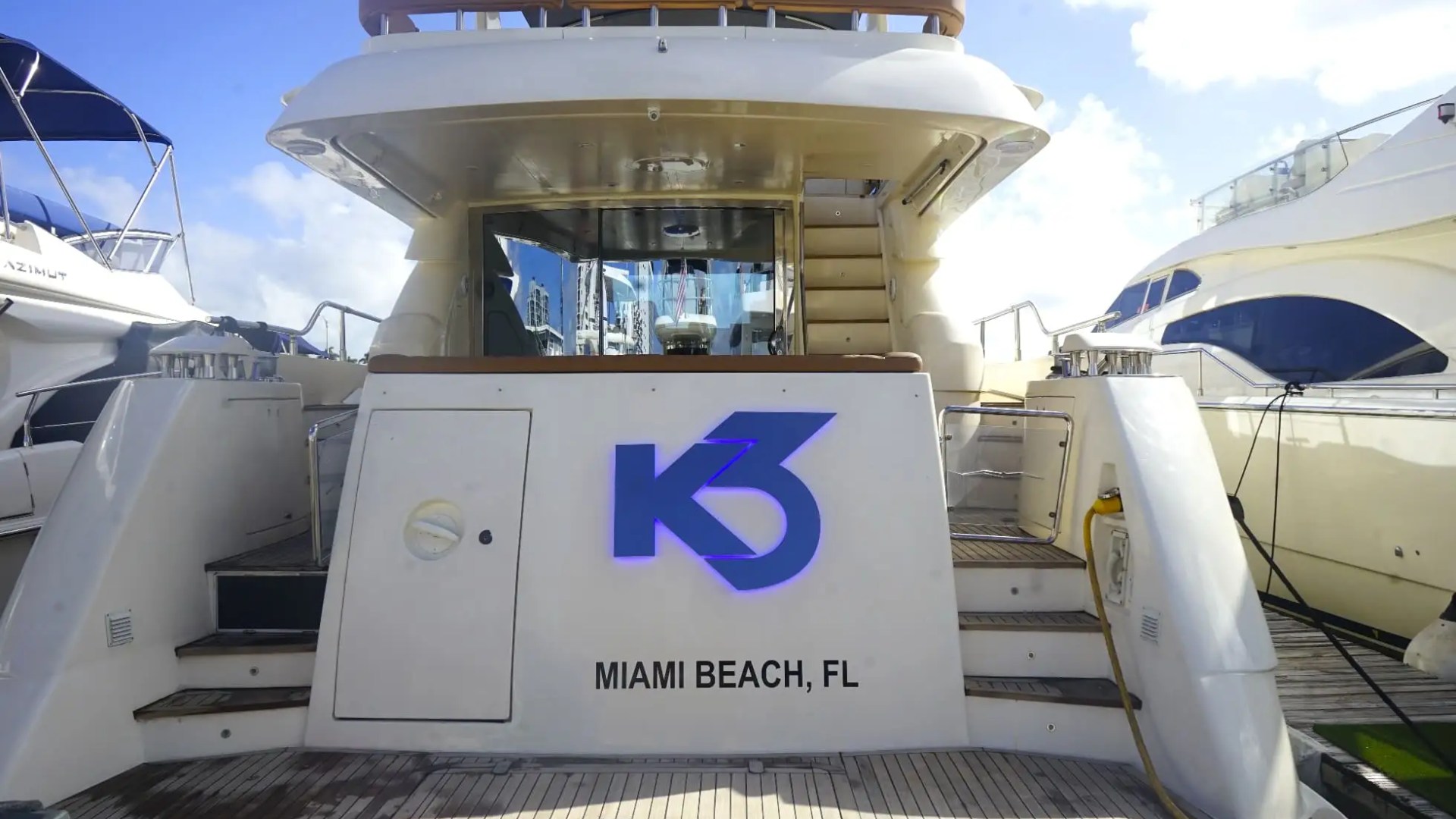 70' Aicon - Yacht Rental in North Bay Village, Florida