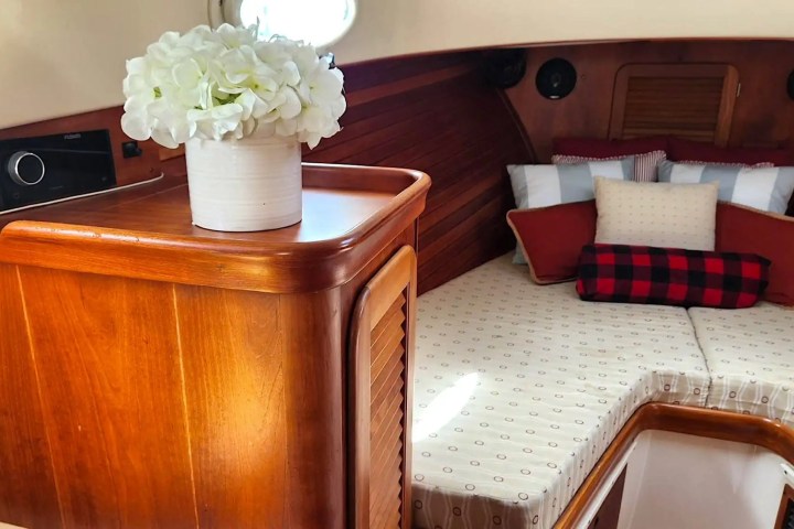 36' Hinckley - Boat Rental in Riviera Beach, Florida