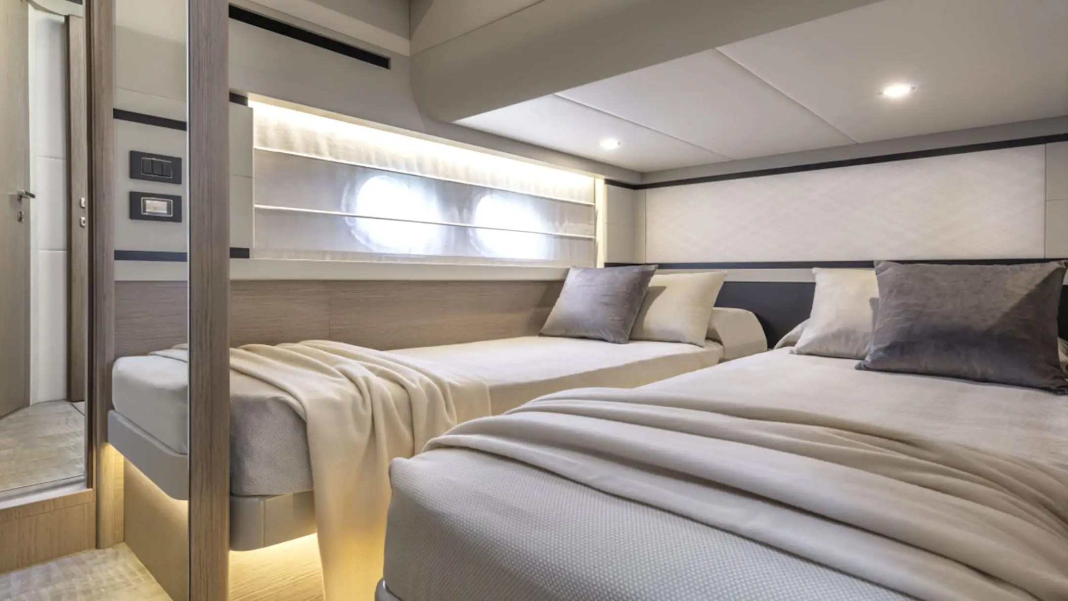 50' Absolute - Yacht Rental in Boca Raton, Florida