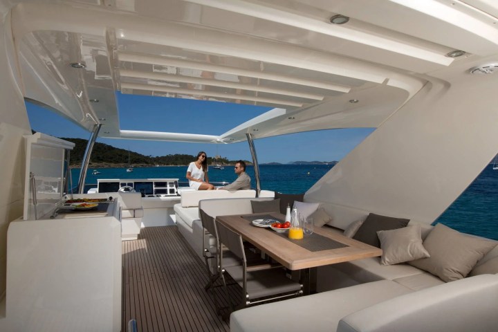 75' Prestige - Yacht Rental in Hollywood, Florida