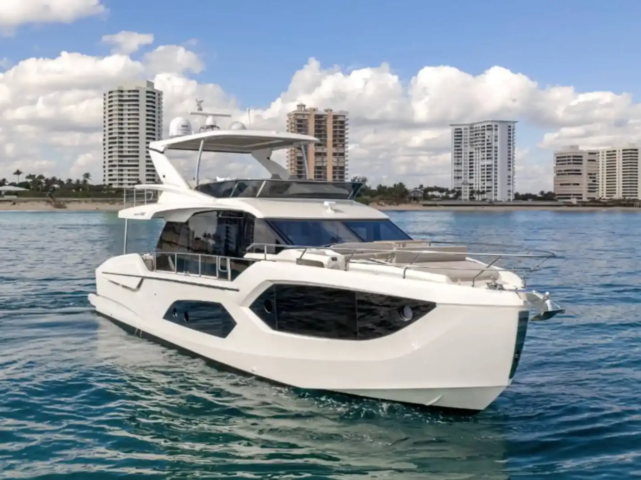 Yacht Rentals for Charters in Florida & The Bahamas-min