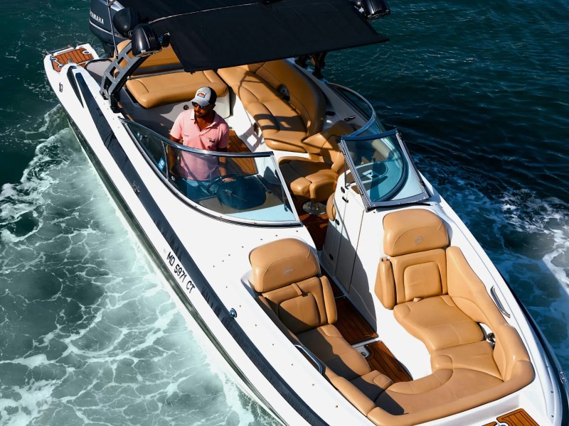 Bow lounge detail on 27′ Crownline Miami Beach