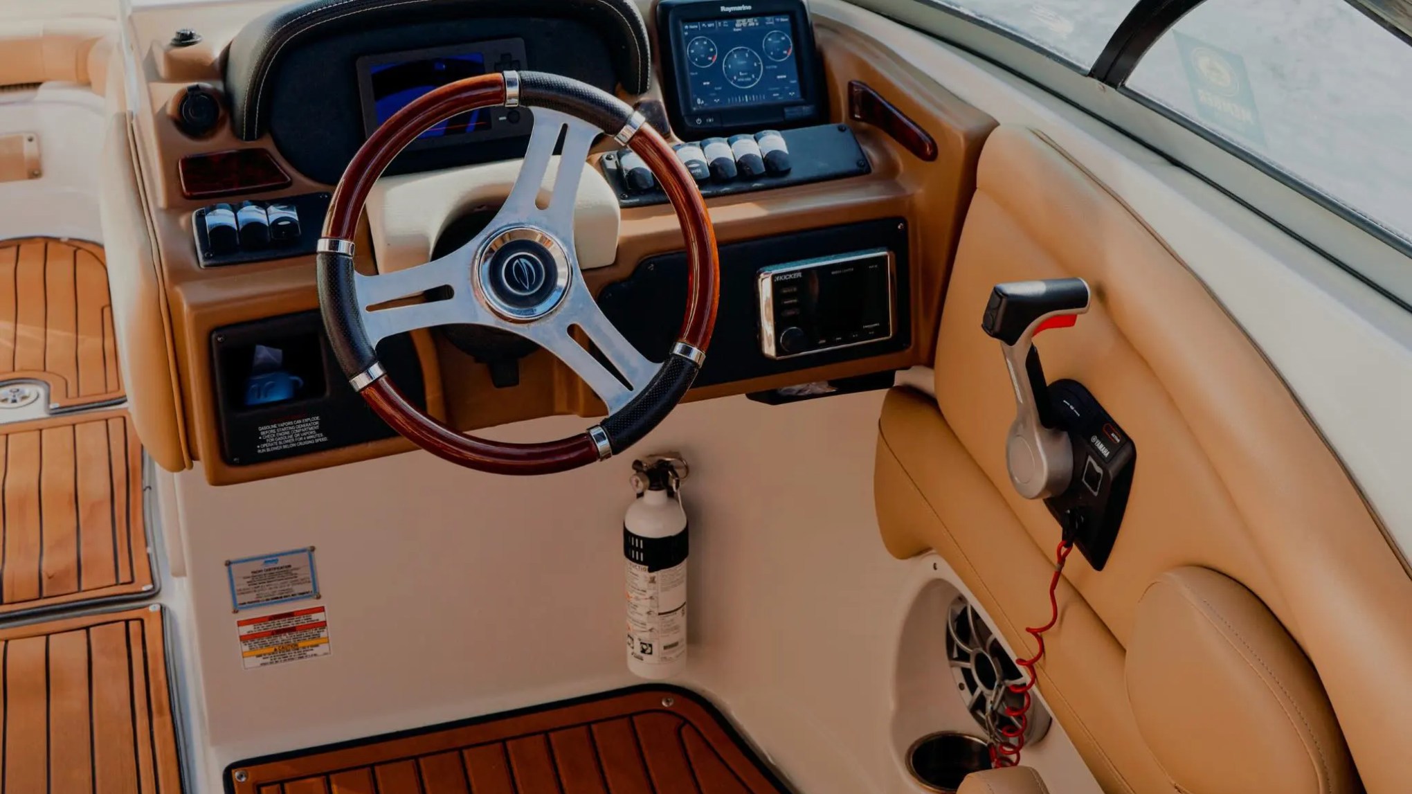 Cockpit seating of 27′ Crownline Miami Beach