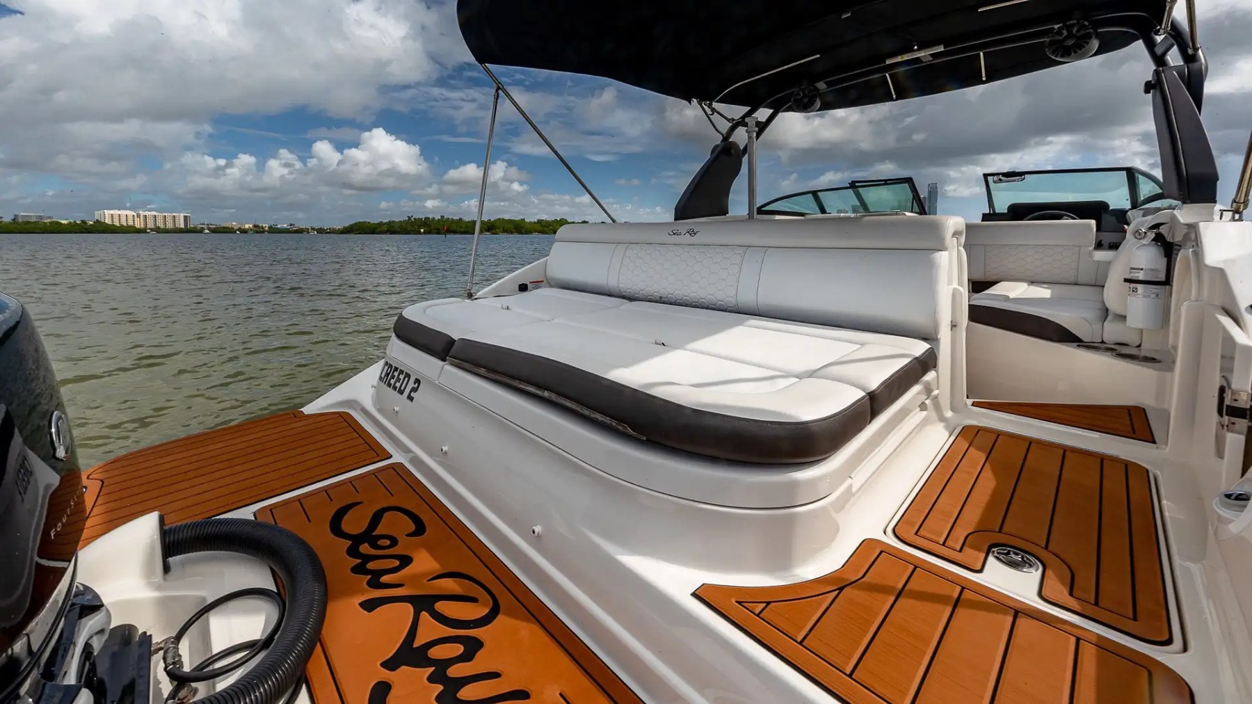 Aft deck seating close-up on 29′ Sea Ray Miami Beach