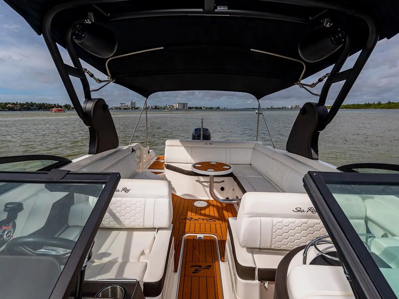 Sandbar anchor scene on 29′ Sea Ray Miami Beach