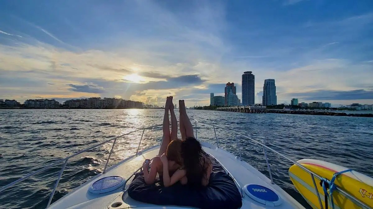 Bow seating with skyline on 36′ Monterey Miami Beach