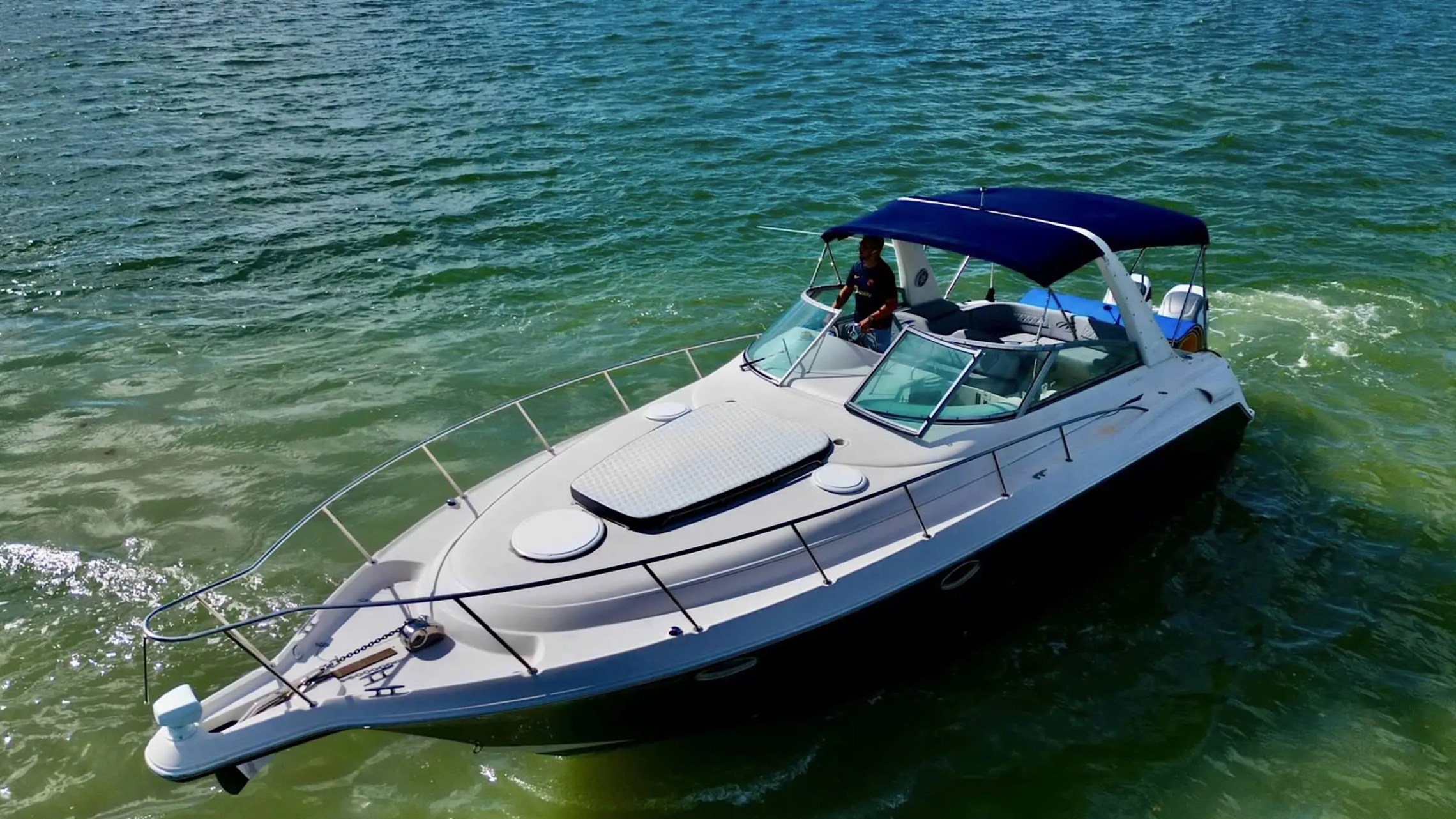Stainless bow rail reflection on 37′ Monterey Miami