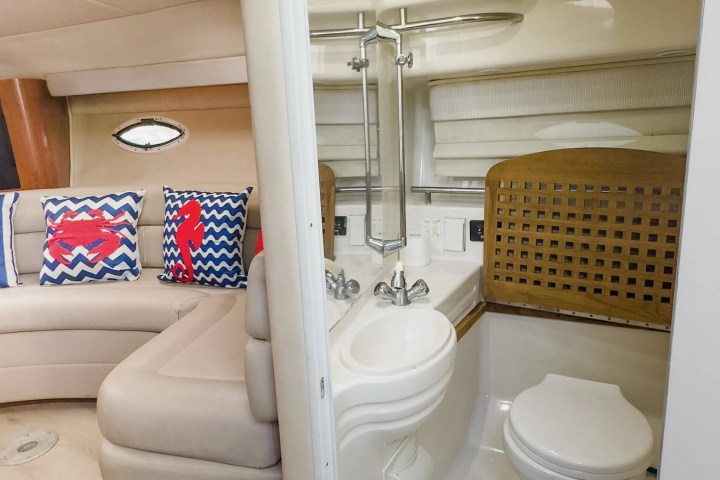 Bathroom head inside 37′ Monterey Miami