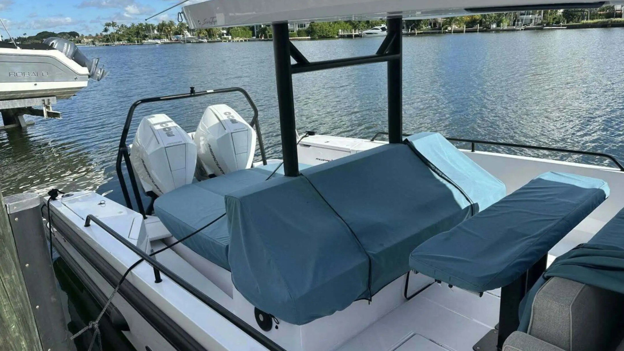 Cockpit social area detail on 38′ Axopar Miami