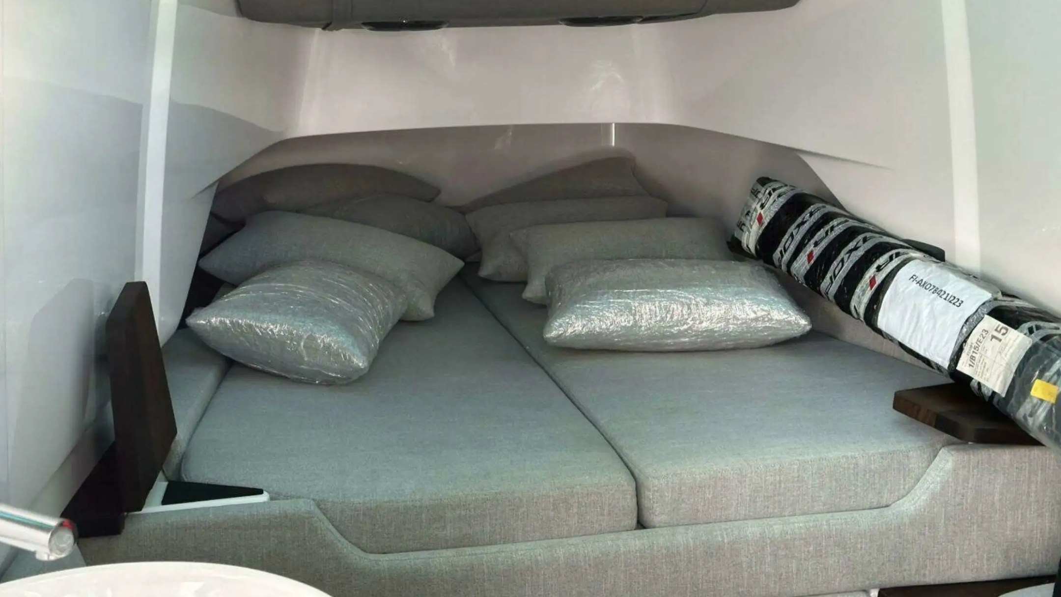 Cabin lighting and accents on 38′ Axopar Miami