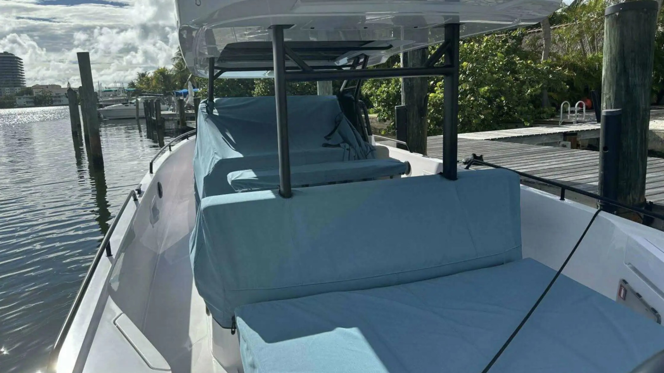 38ft Axopar boat Aventura aft seating bench