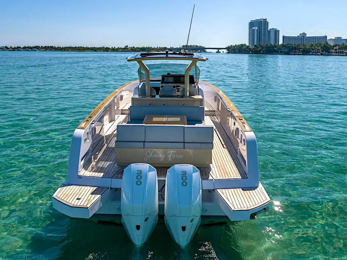 Aft aerial view of 38′ Pardo Miami Beach