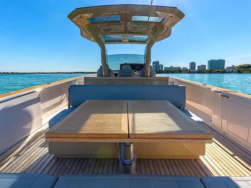 Bimini shade on 38′ Pardo Miami Beach