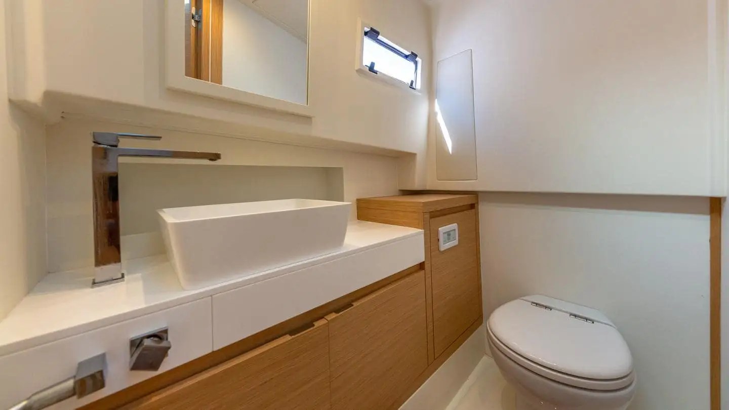 Head compartment on 38′ Pardo Miami Beach