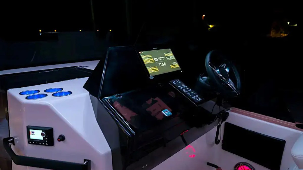 Helm station in action on 38′ Tesoro Miami