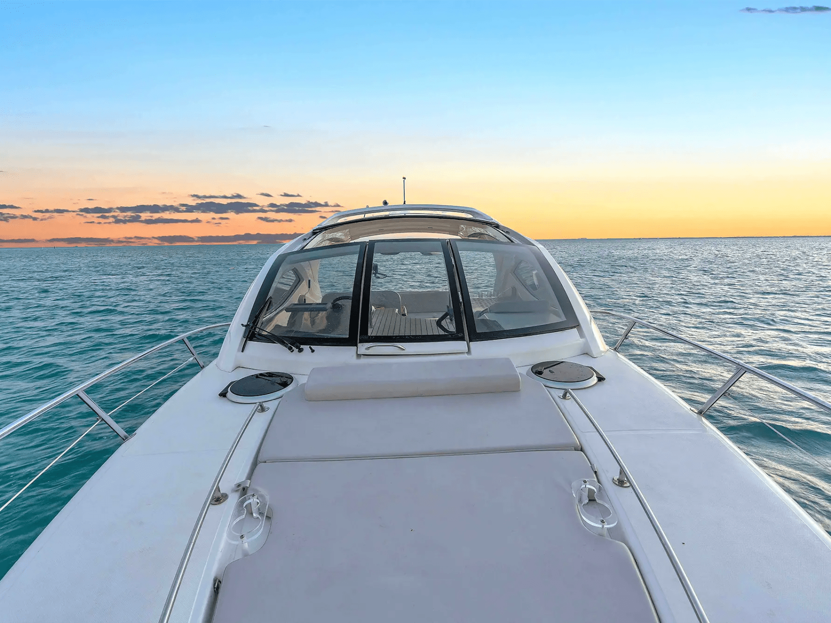 Bow sunpad lounge on 40′ Schaefer Miami