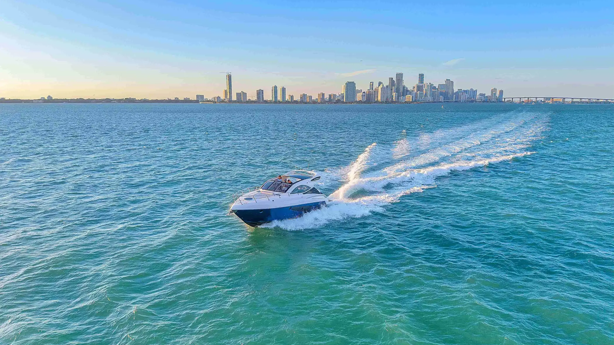 Top-down drone bow view on 40′ Schaefer Miami