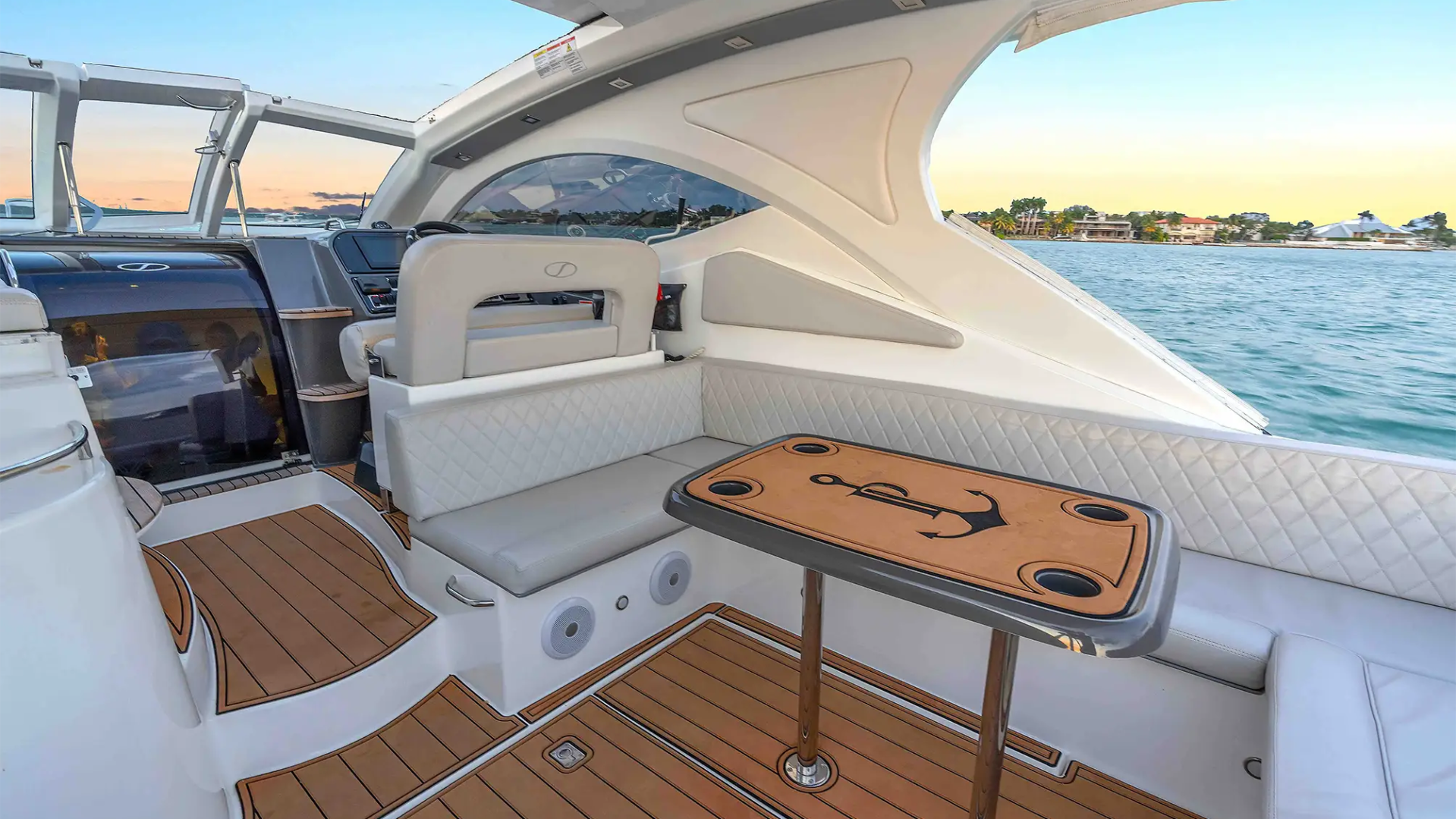 Cockpit refreshment table on 40′ Schaefer Miami