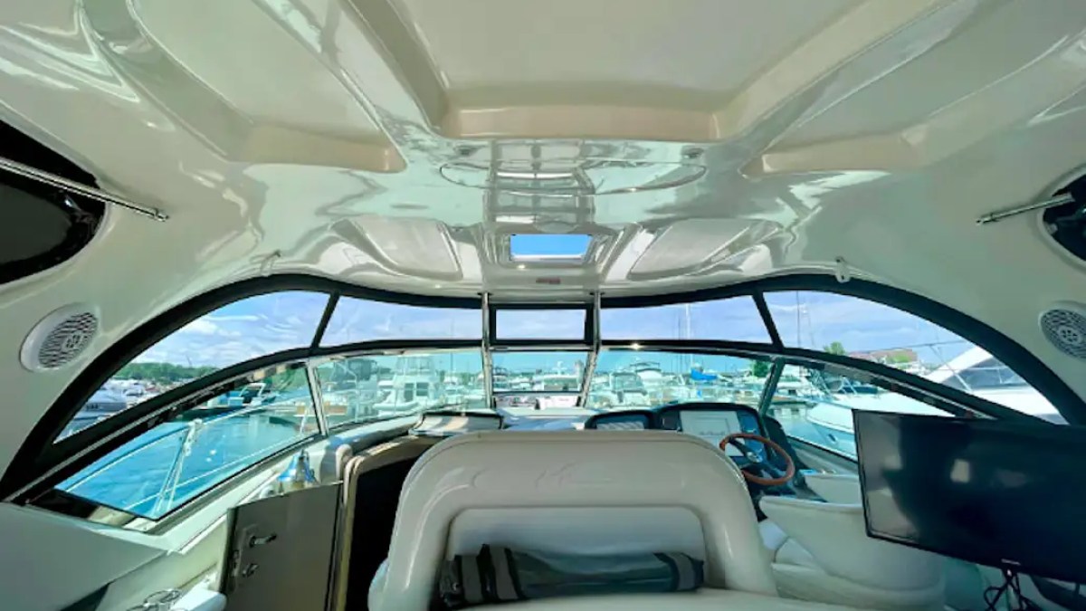 Helm station action on 42′ Sea Ray Miami