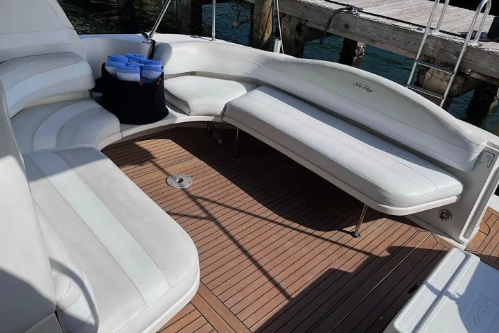 Aft lounge deck on 42′ Sea Ray Miami