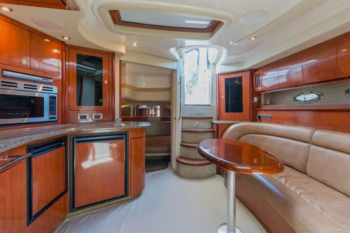 Dining table in cabin on 42′ Sea Ray Miami