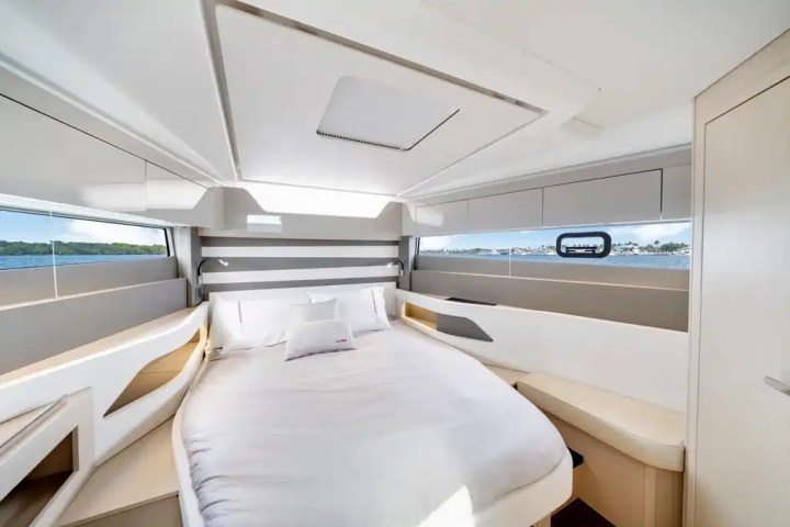 Master berth in cabin on 43′ Jeanneau Miami
