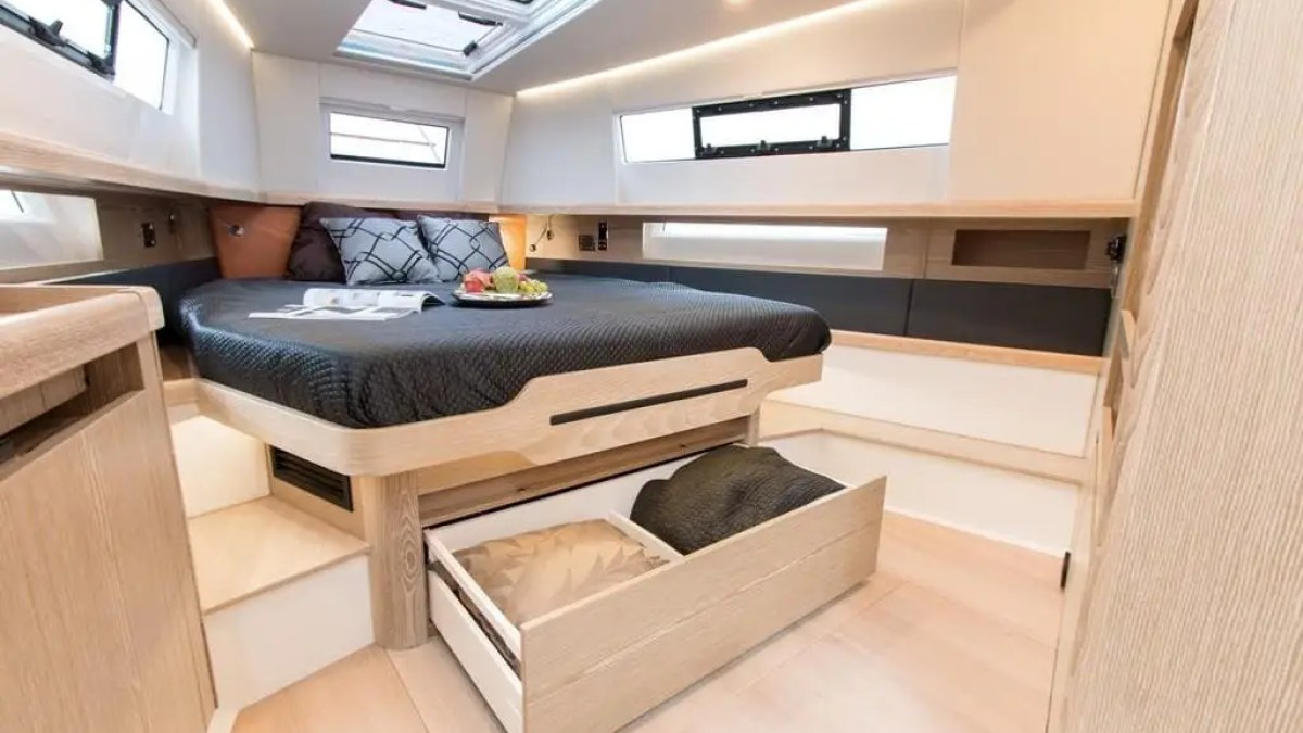 44′ Fjord boat interior skylight above berth