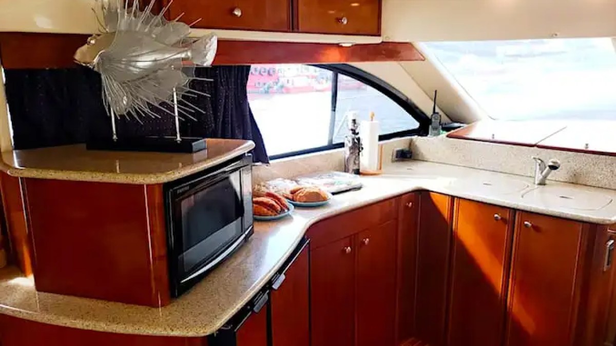 Service station inside cabin on 45′ Meridian Miami