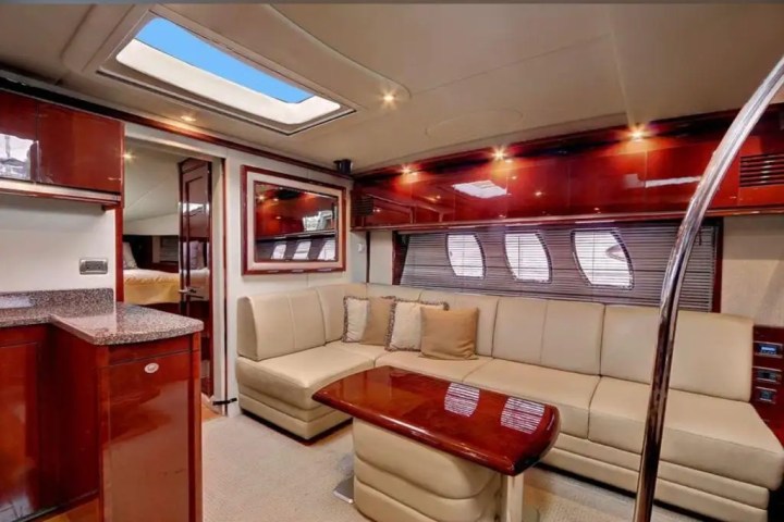 50ft SeaRay yacht Miami salon luxury seating