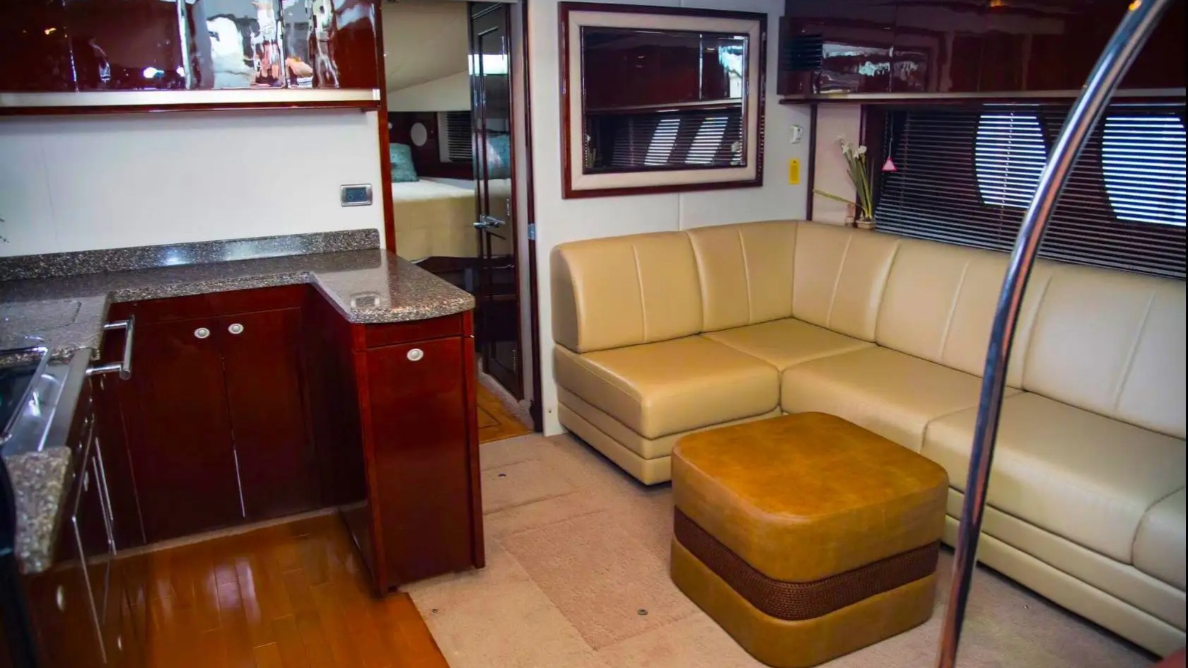 51′ SeaRay yacht interior salon with panoramic windows