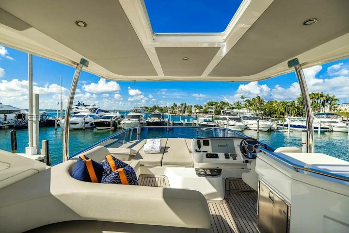 Flybridge wet bar on 52′ Absolute yacht