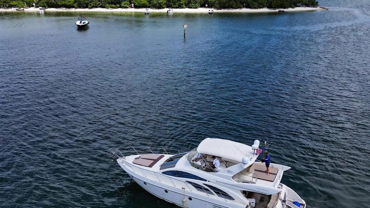 53′ Azimut yacht cruising near Miami Beach