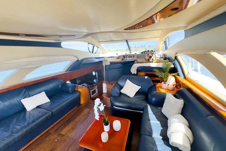 Main salon interior of 53′ Azimut yacht