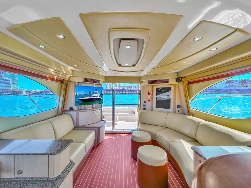56′ SeaRay yacht interior salon with panoramic windows