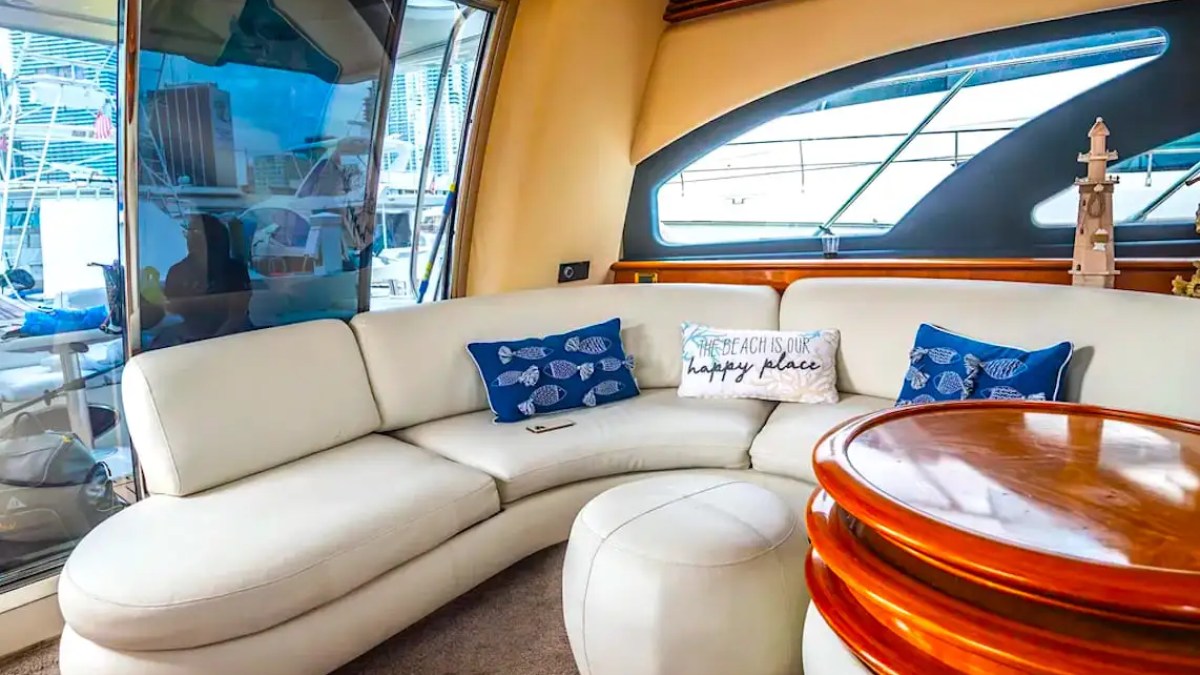 Lounge space aboard Azimut 57 Hollywood yacht