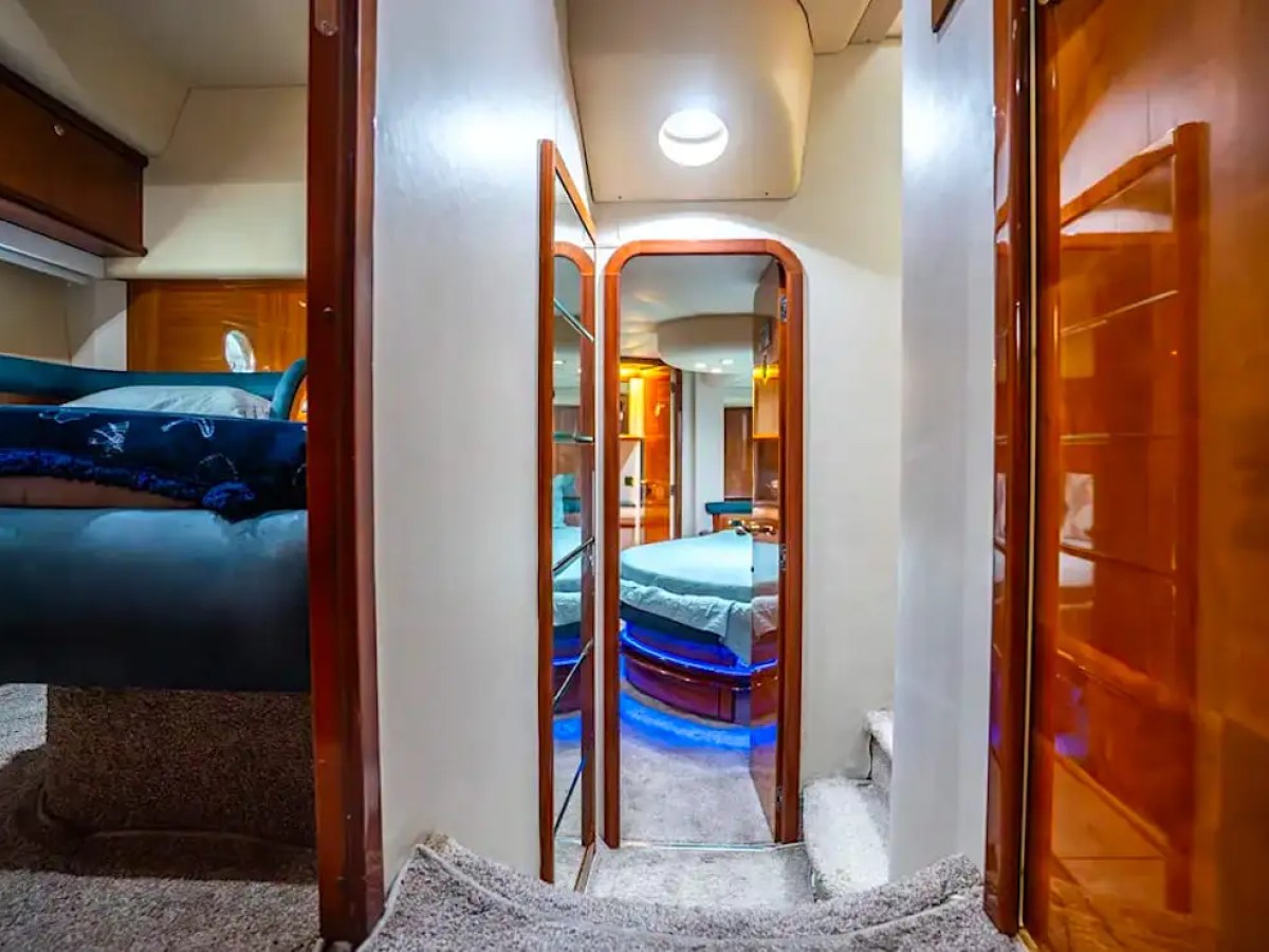 Interior lighting aboard Azimut 57 Hollywood