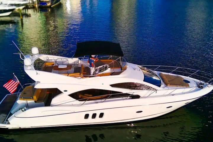 Top-down bow drone shot on 60′ Sunseeker Miami