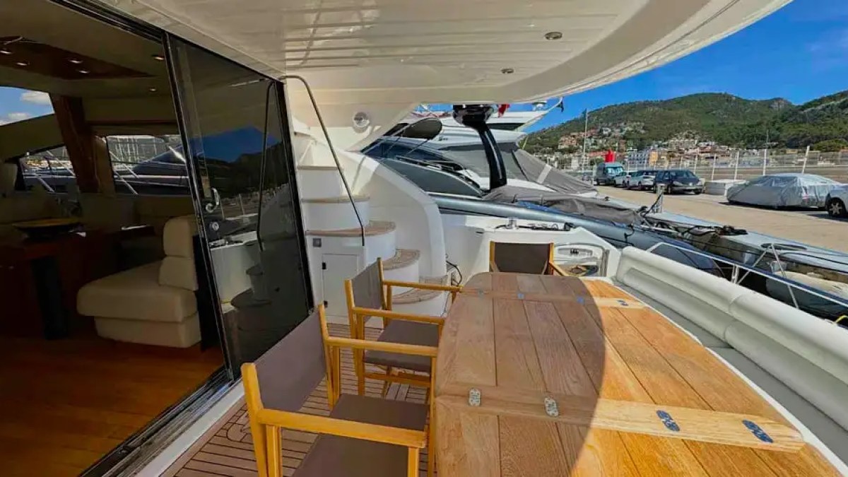 Aft dining-ready deck on 60′ Sunseeker Miami