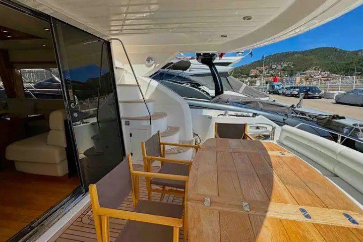 Aft dining-ready deck on 60′ Sunseeker Miami