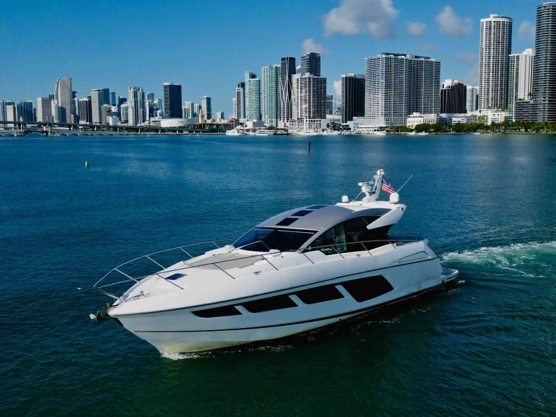 60ft Sunseeker yacht Miami exterior side profile