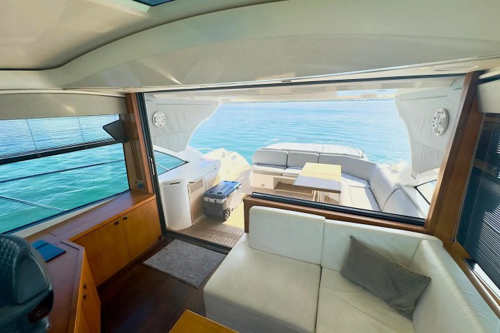 60ft Sunseeker yacht Miami interior wood veneer finish