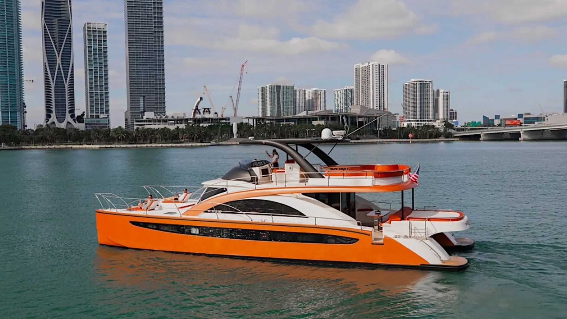 Port-side deck walkway on 62′ Powercat Miami