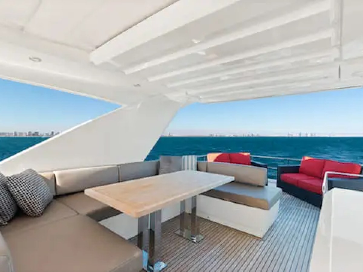 Exterior shot of 75′ Prestige at Turnberry Marina dock