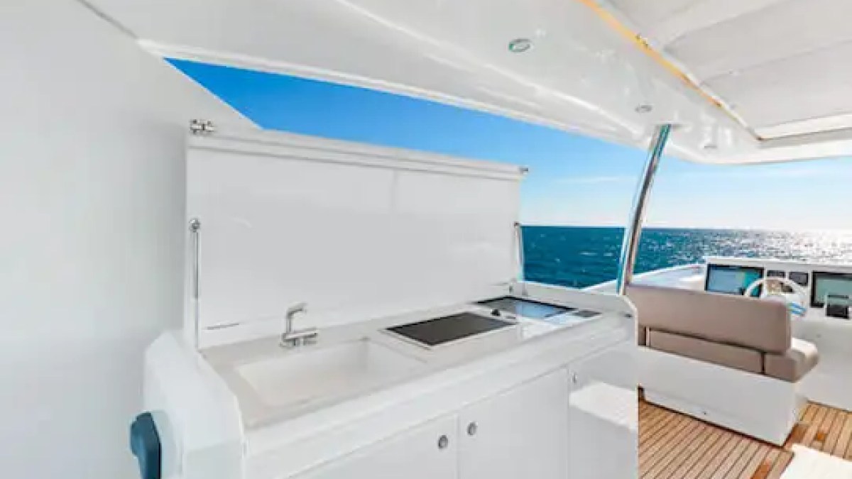 Exterior shot of 75′ Prestige at Turnberry Marina dock