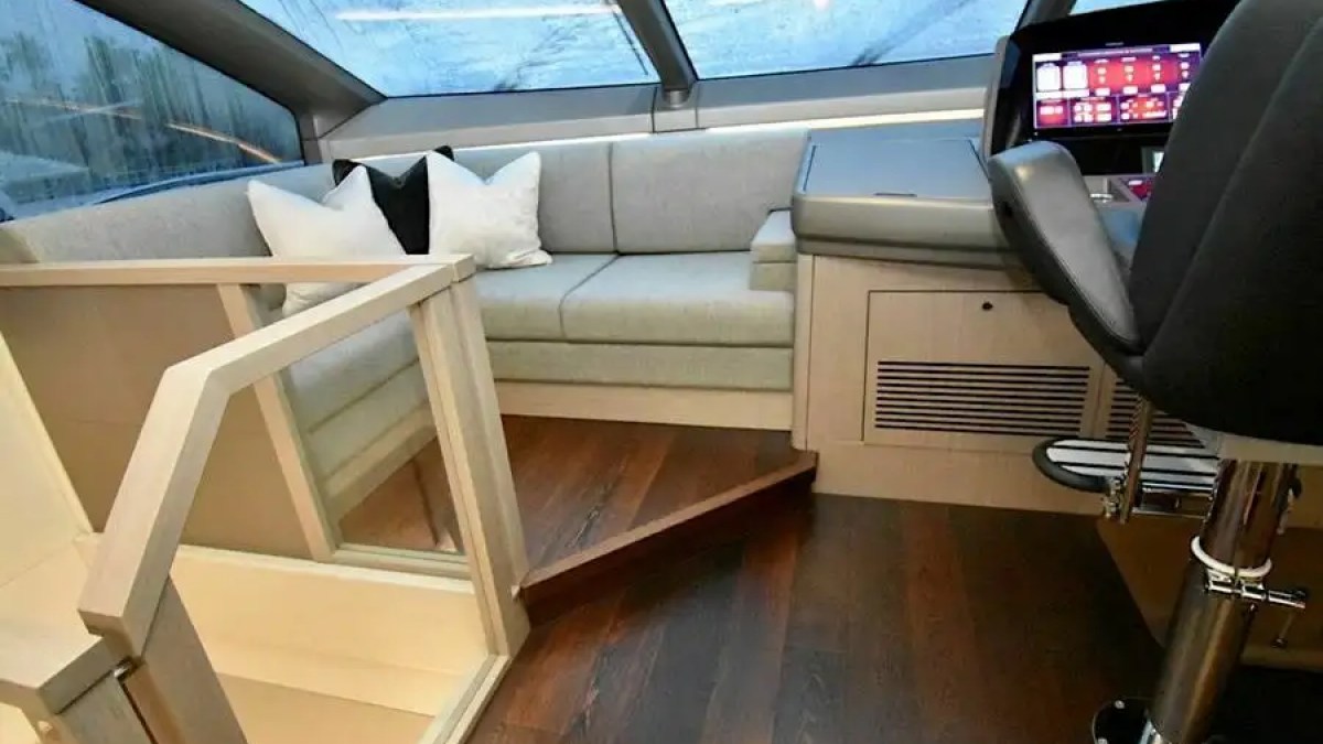 78' Sunseeker yacht charter flybridge helm lounge seating Miami Beach